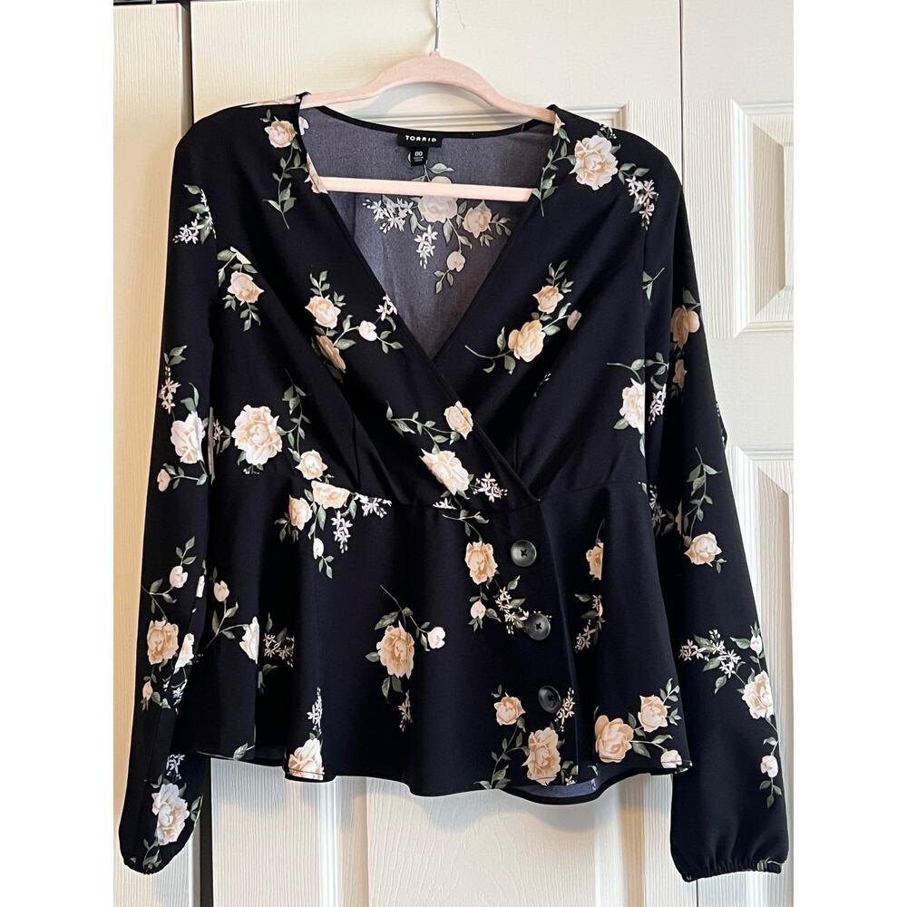 Torrid Size 00 Long Sleeve Black and Floral Blouse